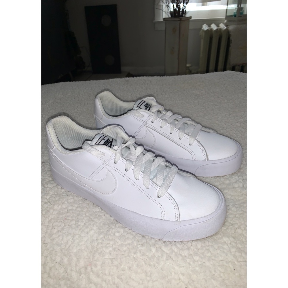 Nike Authentic Sneakers